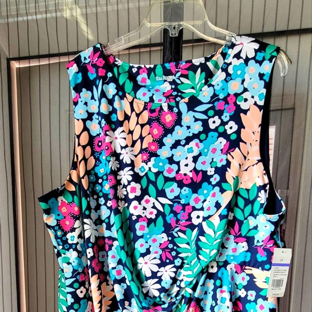 Brand new Kim Roger's 2x sleeveless top